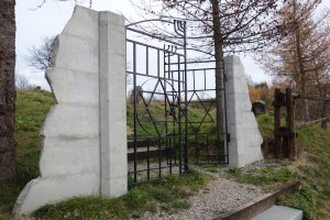 Gate built by volunteers from Dartmouth