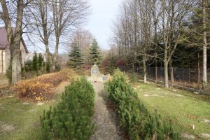 Monument at the mass grave, Lutowiska
